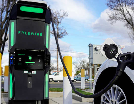 Fornitori Colonnine Elettriche professionali per Privati e Imprese